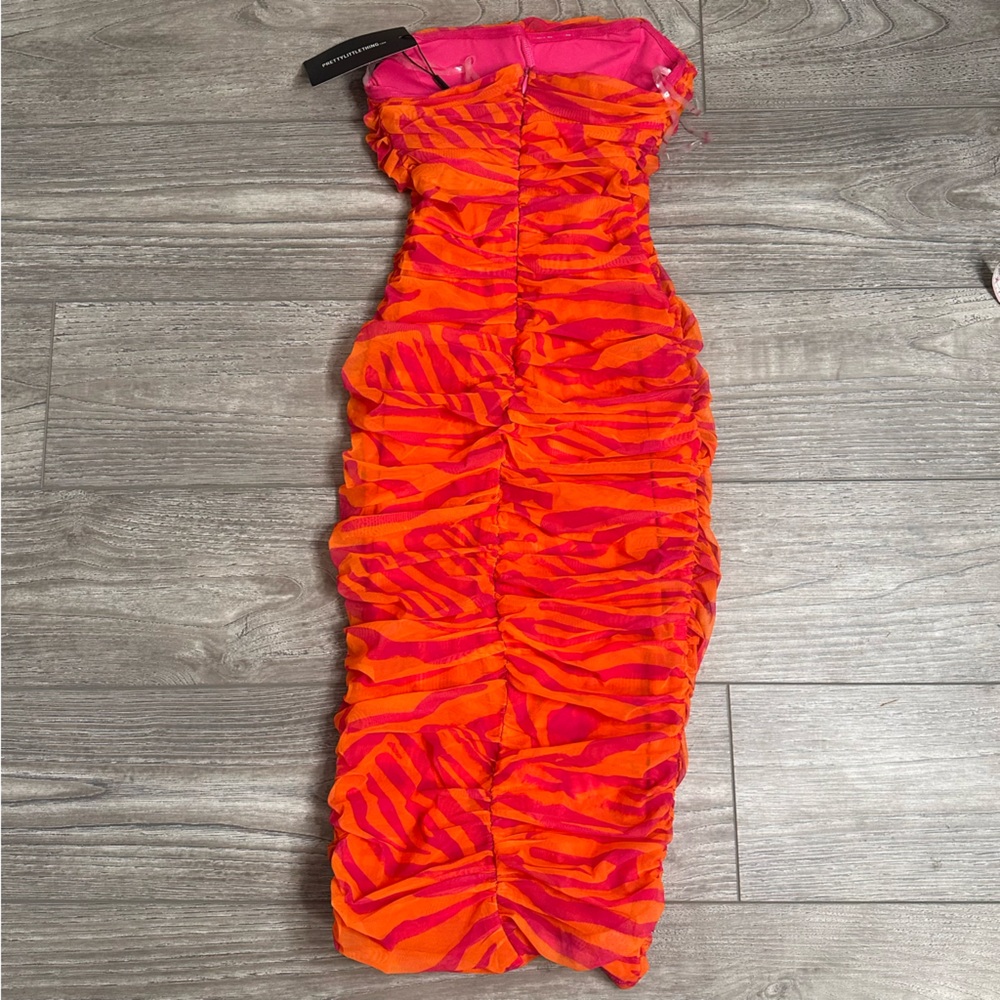 Strapless Midi Mesh Bodycon Bandeau Abstract corset Dress in Orange and Pink - Picture 6 of 7